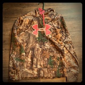 Under Armour sweatshirt